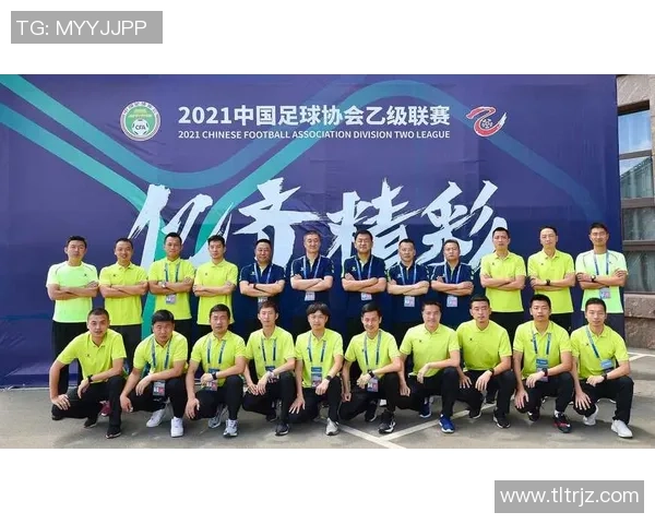 广西足球裁判在职业发展与比赛公正性中的重要角色与挑战分析 广西足球裁判在职业发展与比赛公正性中的重要角色与挑战分析